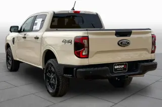 Ford Ranger 2025 4x4 XLT 4 puertas SuperCrew 5.0 pies SB