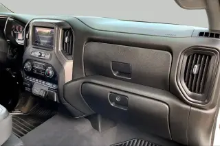 Chevrolet Silverado 2500HD 2024 4x4 Custom 4 puertas Cabina Crew SB