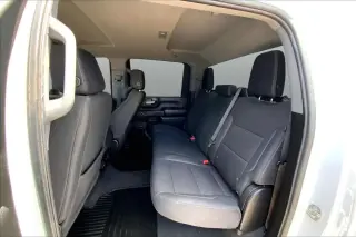 Chevrolet Silverado 2500HD 2024 4x4 Custom 4 puertas Cabina Crew SB