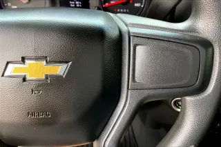 Chevrolet Silverado 2500HD 2024 4x4 Custom 4 puertas Cabina Crew SB