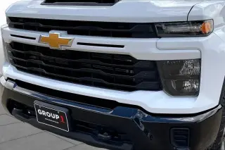 Chevrolet Silverado 2500HD 2024 4x4 Custom 4 puertas Cabina Crew SB