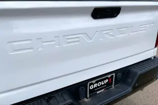 Chevrolet Silverado 2500HD 2024 4x4 Custom 4 puertas Cabina Crew SB