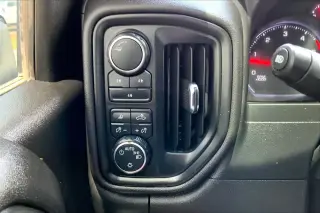 Chevrolet Silverado 2500HD 2024 4x4 Custom 4 puertas Cabina Crew SB