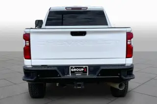 Chevrolet Silverado 2500HD 2024 4x4 Custom 4 puertas Cabina Crew SB