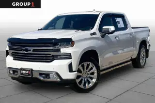 Chevrolet Silverado 1500 Limited 2022 4x4 High Country 4 puertas Cabina doble 5.8 pies. Caja corta
