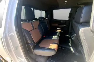 Chevrolet Silverado 1500 Limited 2022 4x4 High Country 4 puertas Cabina doble 5.8 pies. Caja corta