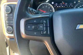 Chevrolet Silverado 1500 Limited 2022 4x4 High Country 4 puertas Cabina doble 5.8 pies. Caja corta