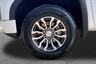 GMC Sierra 1500 2021 4x4 AT4 4 puertas Cabina Crew 5.8 ft. SB