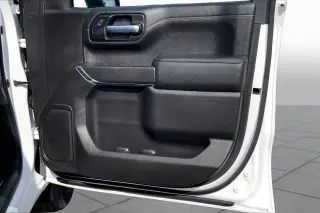 GMC Sierra 1500 2021 4x4 AT4 4 puertas Cabina Crew 5.8 ft. SB