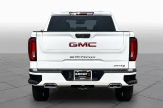 GMC Sierra 1500 2021 4x4 AT4 4 puertas Cabina Crew 5.8 ft. SB