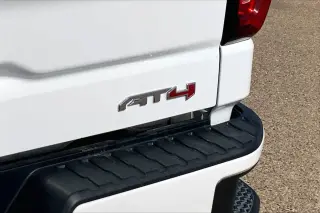GMC Sierra 1500 2021 4x4 AT4 4 puertas Cabina Crew 5.8 ft. SB