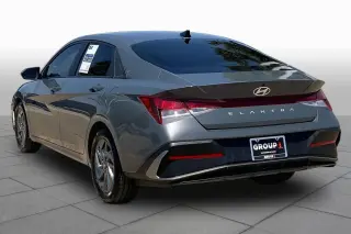 Hyundai ELANTRA 2024 SEL 4 puertas Sedan