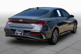 Hyundai ELANTRA 2024 SEL 4 puertas Sedan