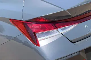 Hyundai ELANTRA 2024 SEL 4 puertas Sedan