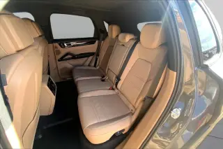 Porsche Cayenne 2022 AWD 4 puertas SUV