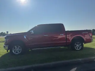 Ford F-150 2025 4x4 XLT 4 puertas SuperCrew 6.5 pies SB