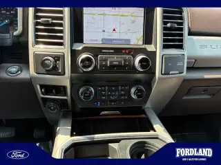 Ford F-250 Super Duty 2021 4x4 King Ranch 4 puertas Cabina Crew 6.8 pies. Pickup SB