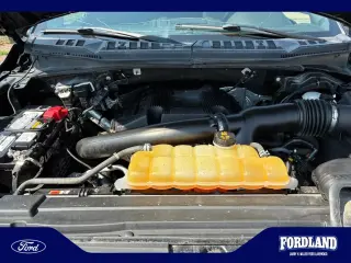 Ford F-150 2018 4x4 Lariat 4 puertas SuperCrew 5.5 pies. SB