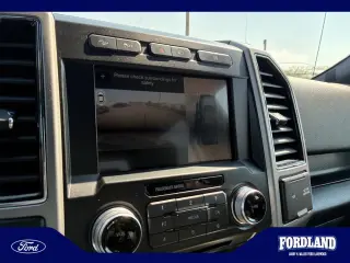 Ford F-150 2018 4x4 Lariat 4 puertas SuperCrew 5.5 pies. SB