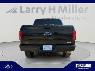 Ford F-150 2018 4x4 Lariat 4 puertas SuperCrew 5.5 pies. SB