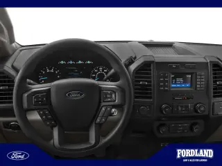 Ford F-150 2017 4x4 King Ranch 4 puertas SuperCrew 5.5 pies. SB