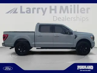 Ford F-150 2023 4x4 XLT 4dr SuperCrew 5.5 ft. SB