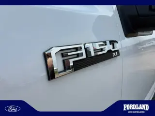 Ford F-150 2018 4x4 XL 4 puertas SuperCab 8 pies. LB