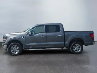 Ford F-150 2024 4x4 XLT 4 puertas SuperCrew 5.5 pies. Caja corta