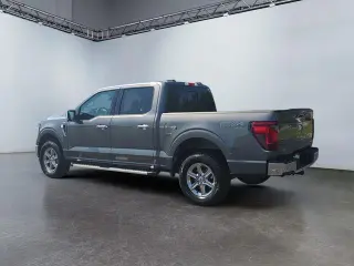Ford F-150 2024 4x4 XLT 4 puertas SuperCrew 5.5 pies. Caja corta