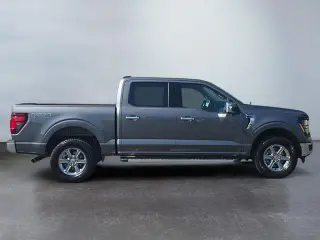 Ford F-150 2024 4x4 XLT 4 puertas SuperCrew 5.5 pies. Caja corta