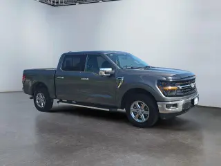 Ford F-150 2024 4x4 XLT 4 puertas SuperCrew 5.5 pies. Caja corta