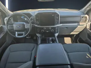 Ford F-150 2024 4x4 XLT 4 puertas SuperCrew 5.5 pies. Caja corta