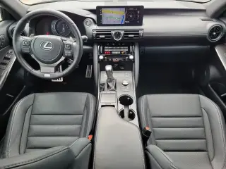 Lexus IS 350 2024 F SPORT 4 puertas Sedan
