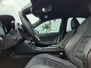 Lexus IS 350 2024 F SPORT 4 puertas Sedan