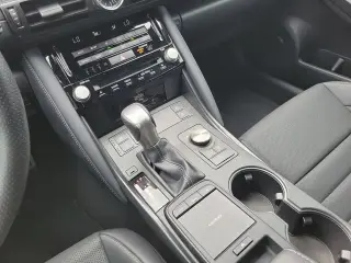 Lexus IS 350 2024 F SPORT 4 puertas Sedan