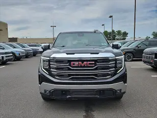 GMC Sierra 1500 2025 4x4 SLT 4 puertas Cabina Crew 5.8 pies. SB