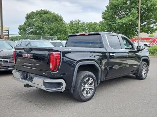 GMC Sierra 1500 2025 4x4 SLT 4 puertas Cabina Crew 5.8 pies. SB