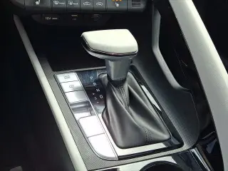 Hyundai ELANTRA 2023 Limited 4 puertas Sedan