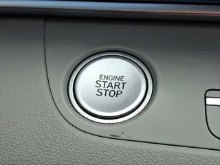Hyundai ELANTRA 2023 Limited 4 puertas Sedan