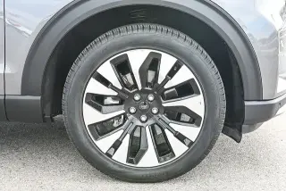 Ford Explorer 2025 AWD Platinum 4 puertas SUV