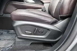 Ford Explorer 2025 AWD Platinum 4 puertas SUV