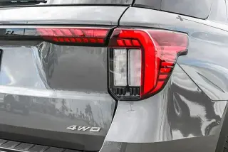 Ford Explorer 2025 AWD Platinum 4 puertas SUV