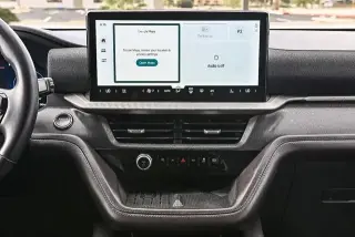Ford Explorer 2025 AWD Platinum 4 puertas SUV