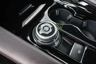 Ford Explorer 2025 AWD Platinum 4 puertas SUV