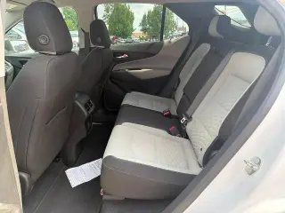 Chevrolet Equinox 2021 LS 4 puertas SUV con paquete 1LS