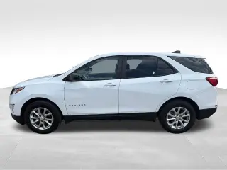 Chevrolet Equinox 2021 LS 4 puertas SUV con paquete 1LS