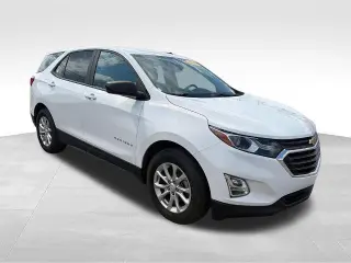 Chevrolet Equinox 2021 LS 4 puertas SUV con paquete 1LS