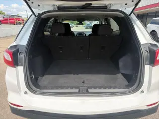 Chevrolet Equinox 2021 LS 4 puertas SUV con paquete 1LS