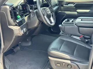 GMC Sierra 1500 2025 4x4 SLT Cabina Crew 4 puertas 5.8 pies. Caja corta