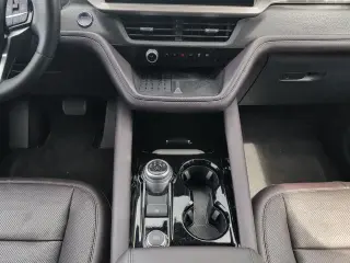 Ford Explorer 2025 AWD Platinum 4 puertas SUV
